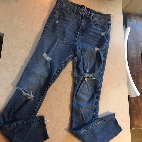 Size 5R Hollister high rise skinny jeans. - Picture 1 of 2